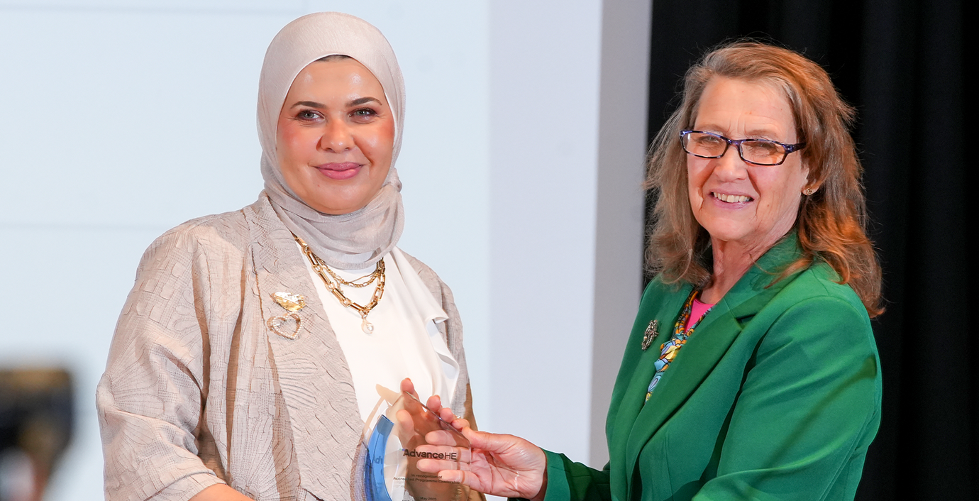 Dr Mahinour Ezzat
